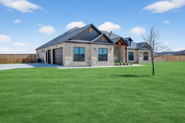 $739,700 | 16309 County Road 1260, Wolfforth, TX 79382