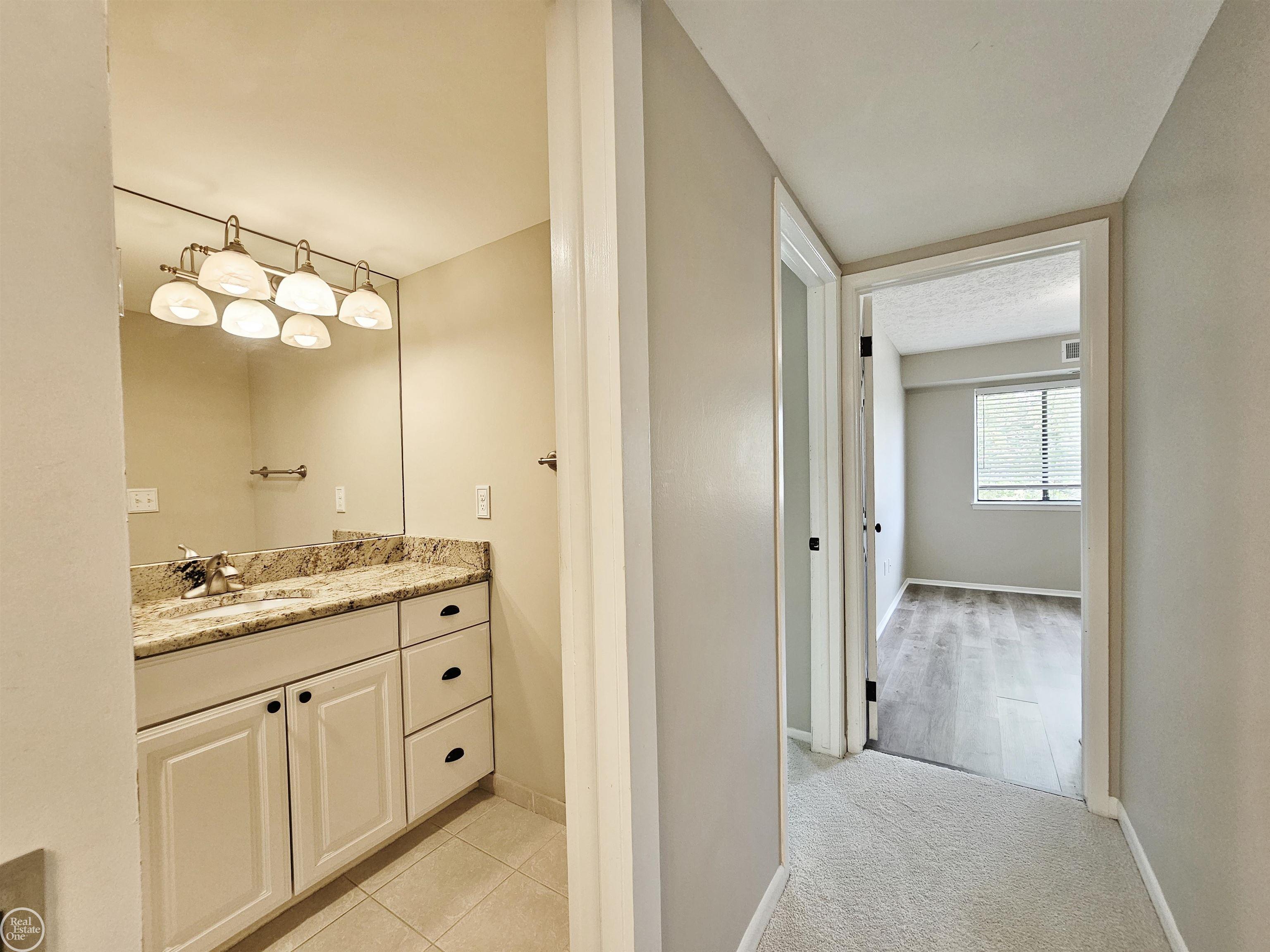 1693 Riverside Drive, Unit 6 Rochester Hills, MI 48309 - Photo 18 of 30
