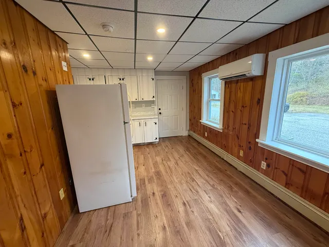 $1,350 | 11 Pearl Lane, Unit 2, Farmington, NH 03835