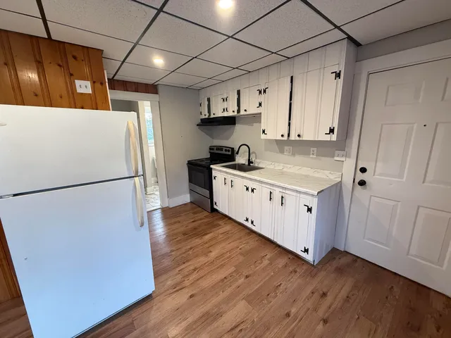 $1,350 | 11 Pearl Lane, Unit 2, Farmington, NH 03835