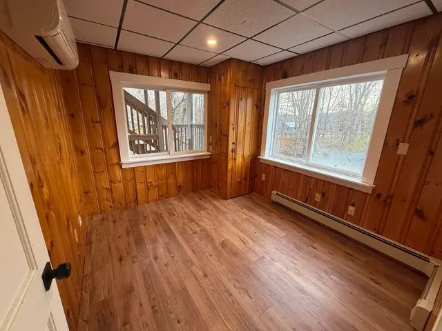 $1,350 | 11 Pearl Lane, Unit 2, Farmington, NH 03835