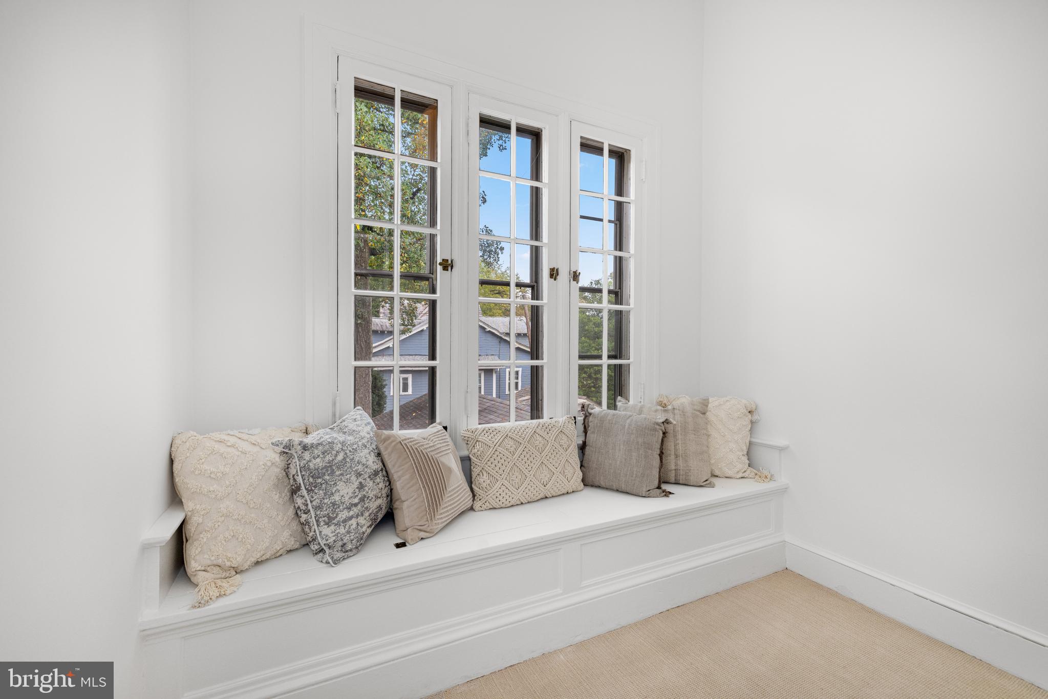 5410 39th Street Northwest Washington, DC 20015 - Photo 10 of 28 a living room with furniture and a window