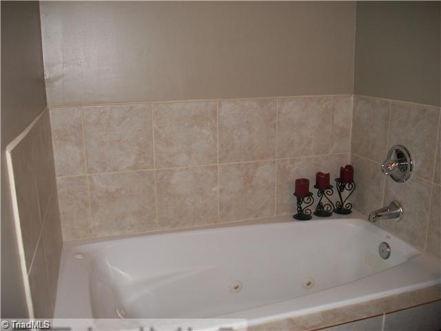 2114 Hickswood Road High Point, NC 27265 - Photo 4 of 4