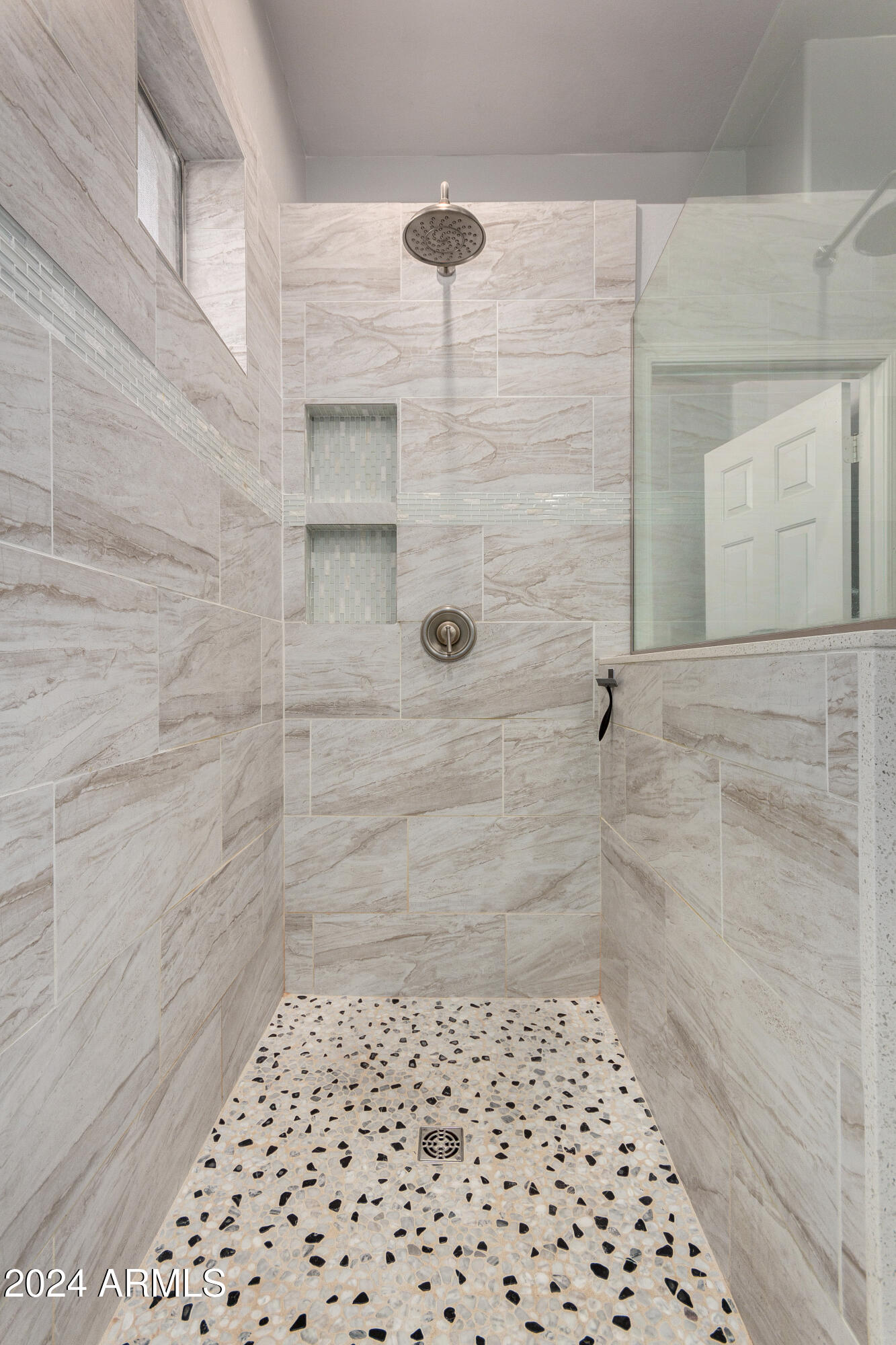 5246 East Estevan Road Phoenix, AZ 85054 - Photo 20 of 40 Master Bathroom Walk-in Shower