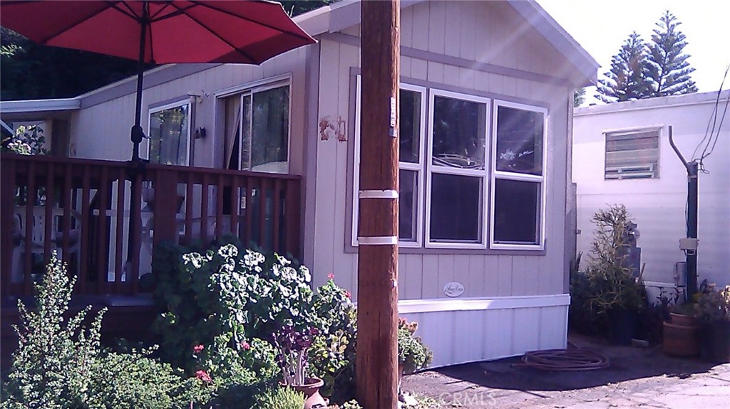 a view of a entryway door of the house