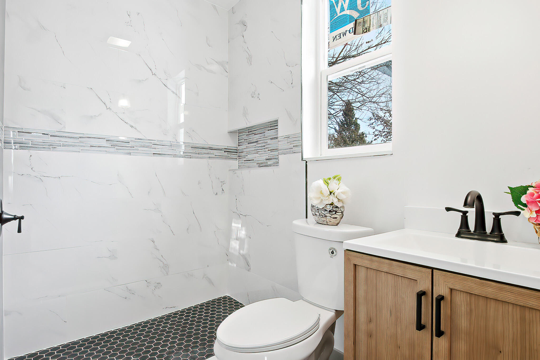 1929 53rd Street Kenosha, WI 53140 - Photo 22 of 28 1929 53rd-bath1-1