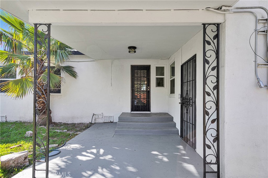 3489 Circle Road San Bernardino, CA 92405 - Photo 33 of 51 a view of a house with a yard