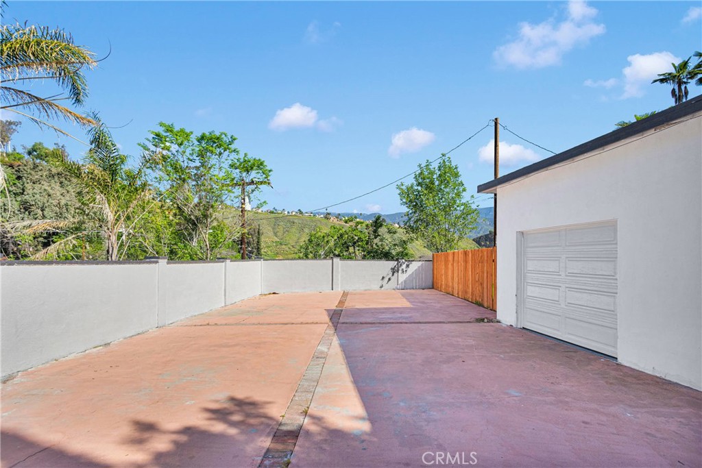 3489 Circle Road San Bernardino, CA 92405 - Photo 39 of 51 a view of an outdoor space and a yard