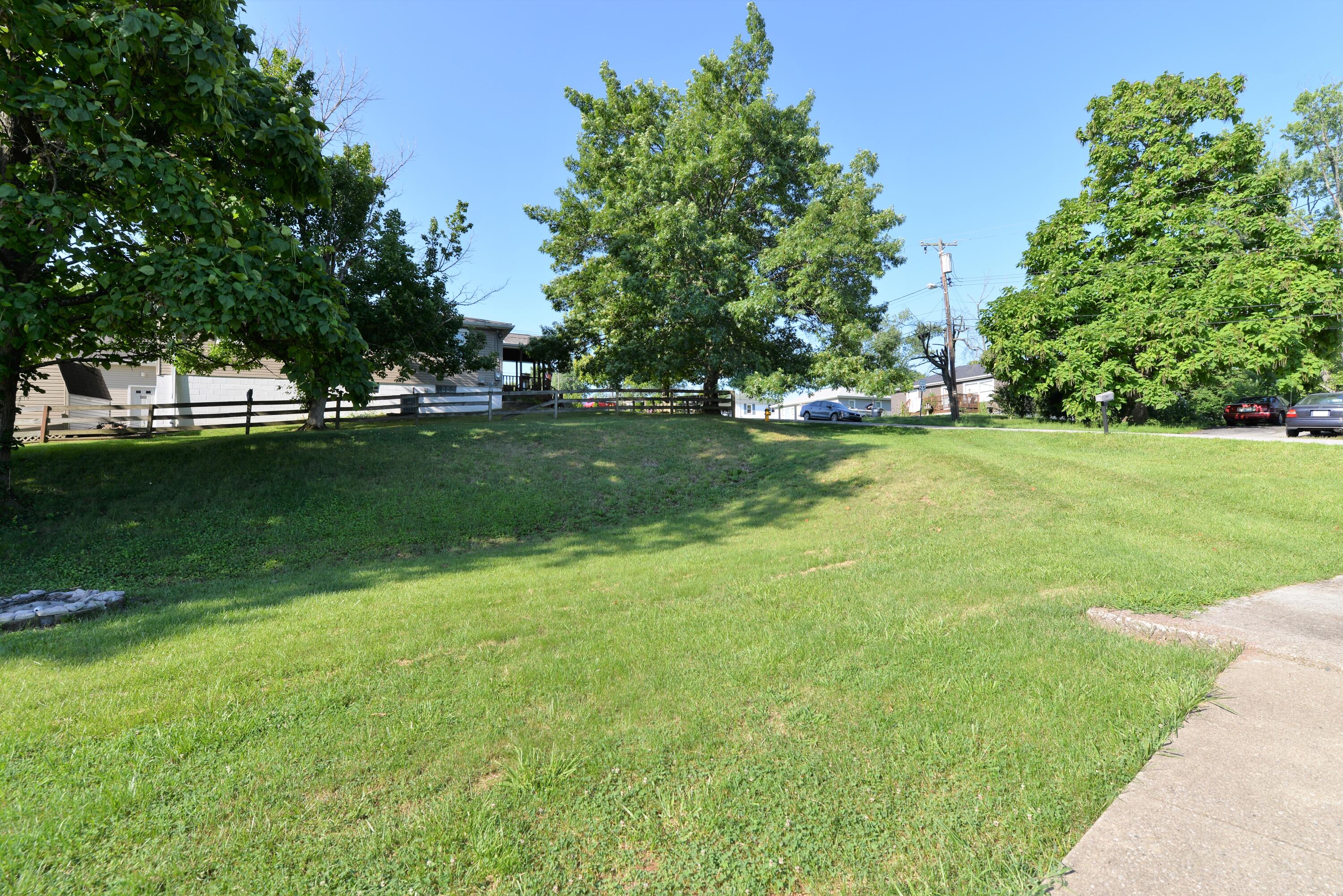 918 Edgehill Road Florence, KY 41042 - Photo 7 of 15 Gallery Image 7