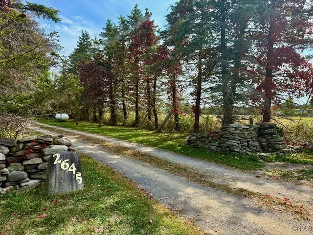 $424,900 | 2645 County Rte 15, Sandy Creek, NY 13145