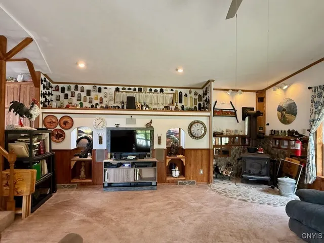 $424,900 | 2645 County Rte 15, Sandy Creek, NY 13145