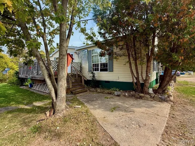 $424,900 | 2645 County Rte 15, Sandy Creek, NY 13145