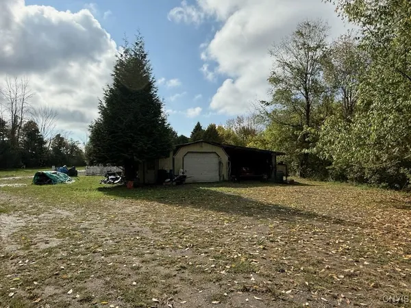$419,900 | 2645 County Rte 15, Sandy Creek, NY 13145