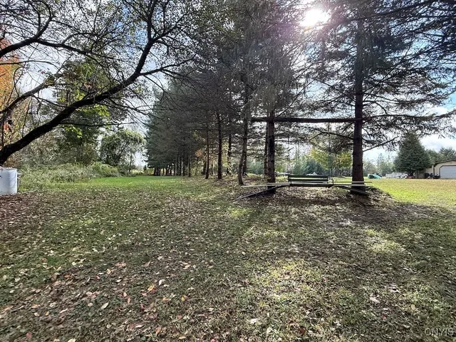 $424,900 | 2645 County Rte 15, Sandy Creek, NY 13145