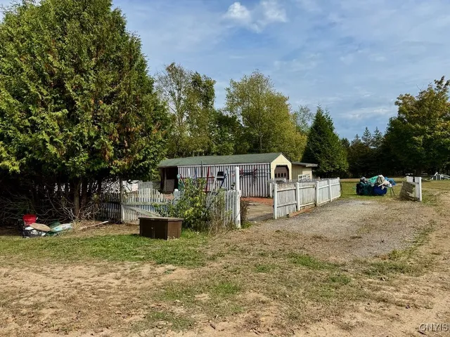 $424,900 | 2645 County Rte 15, Sandy Creek, NY 13145