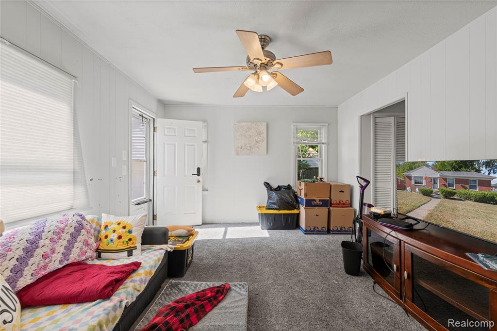 9627 Merriman Road Livonia, MI 48150 - Photo 23 of 38 Gallery Image 23