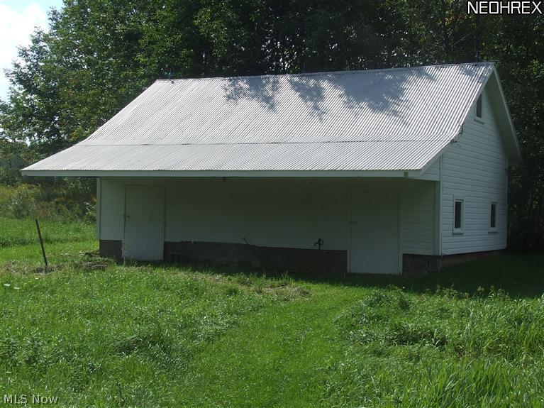 12259 Butternut Road Newbury, OH 44065 - Photo 5 of 21 Barn for storage or animals. Electric and water.