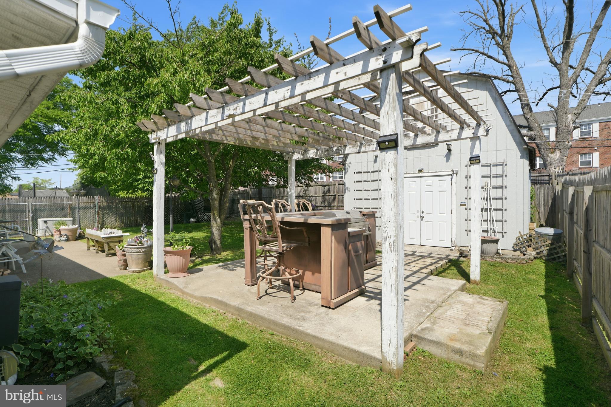 9 Violet Road Levittown, PA 19057 - Photo 39 of 47 Pergola