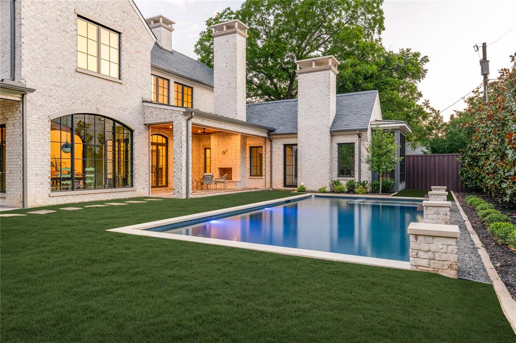 4405 Wildwood Road Dallas, TX 75209 - Photo 26 of 26