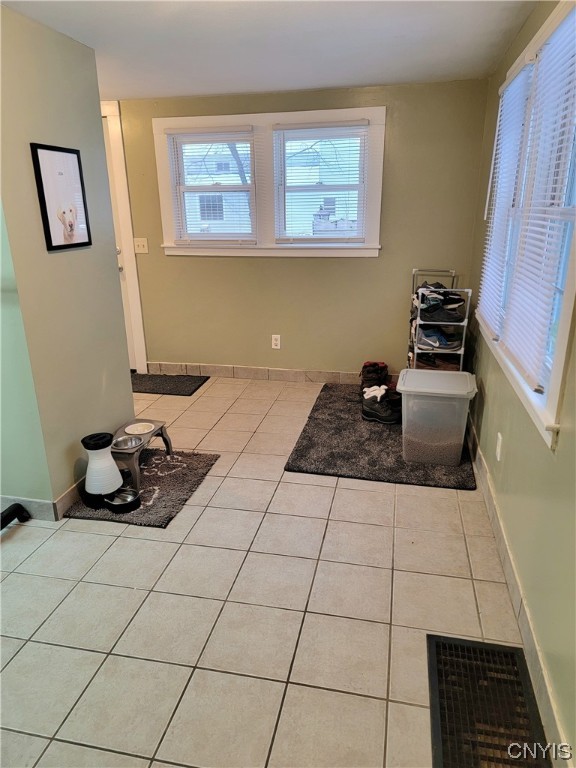58 South Hamilton Street Elbridge, NY 13080 - Photo 17 of 34 Laundry/mud room