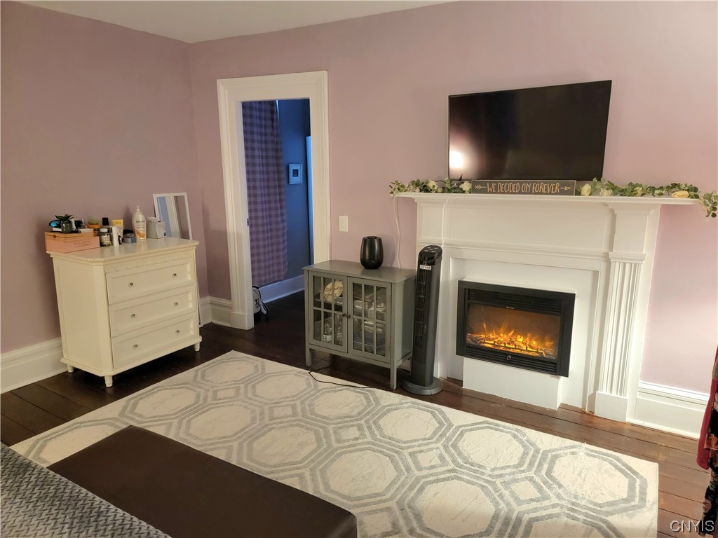 58 South Hamilton Street Elbridge, NY 13080 - Photo 21 of 34 Primary bedroom