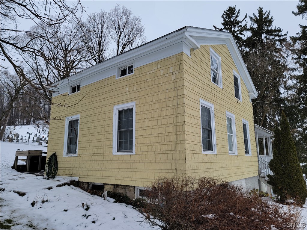 58 South Hamilton Street Elbridge, NY 13080 - Photo 3 of 34