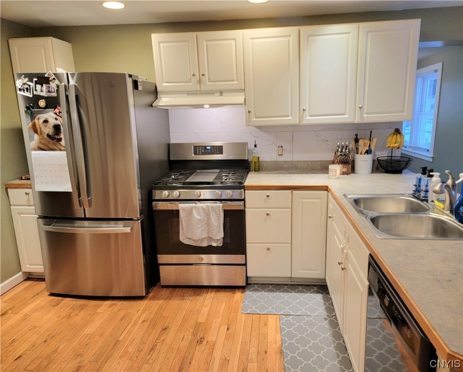 58 South Hamilton Street Elbridge, NY 13080 - Photo 9 of 34 NEW REFRIGERATOR AND STOVE