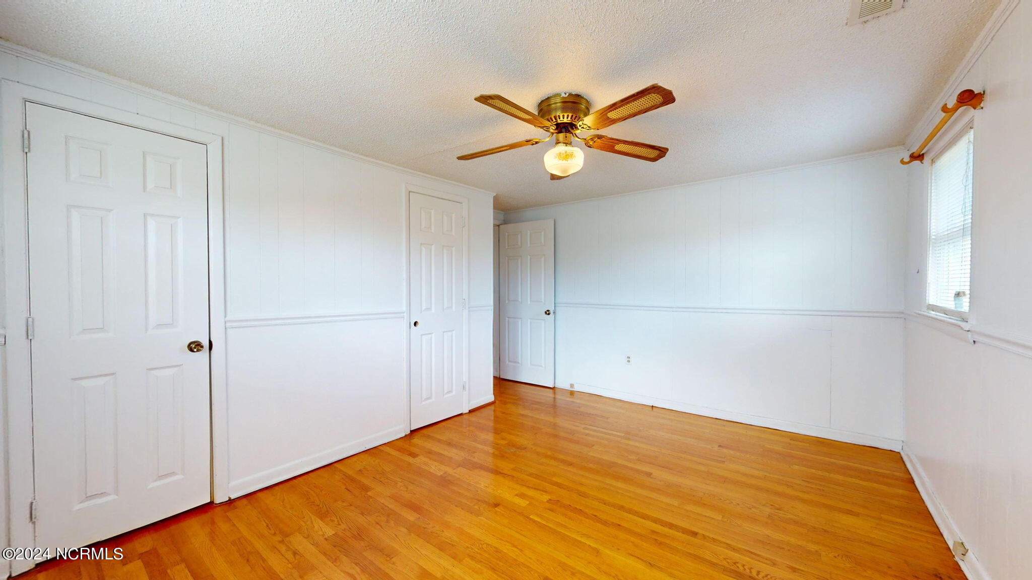 1154 Merrimon Road Beaufort, NC 28516 - Photo 22 of 46 Bedroom 2 w/ Double Closets