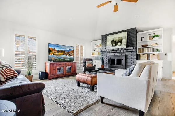 $1,075,000 | 1318 East La Vieve Lane, Tempe, AZ 85284