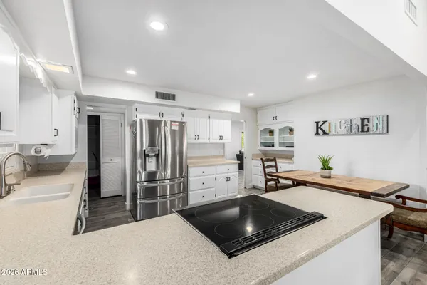 $1,075,000 | 1318 East La Vieve Lane, Tempe, AZ 85284
