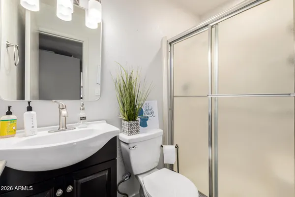$1,075,000 | 1318 East La Vieve Lane, Tempe, AZ 85284