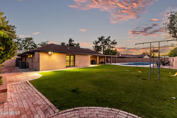 $1,075,000 | 1318 East La Vieve Lane, Tempe, AZ 85284