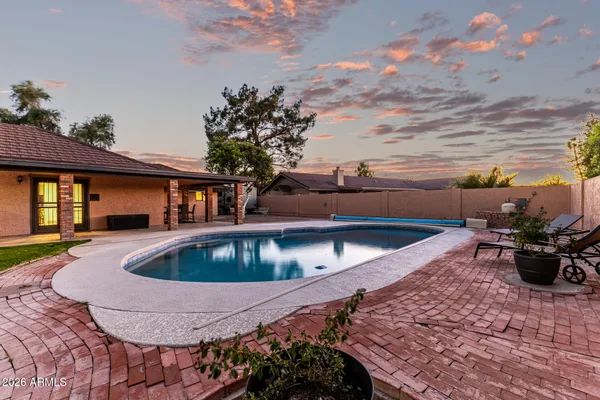 $1,075,000 | 1318 East La Vieve Lane, Tempe, AZ 85284