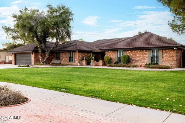 $1,075,000 | 1318 East La Vieve Lane, Tempe, AZ 85284