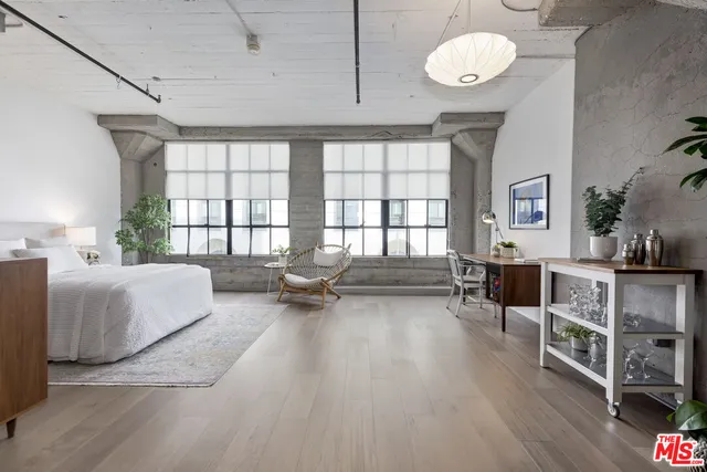 $2,800 | 200 North San Fernando Road, Unit 208, Los Angeles, CA 90031