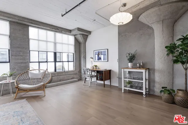 $2,800 | 200 North San Fernando Road, Unit 208, Los Angeles, CA 90031