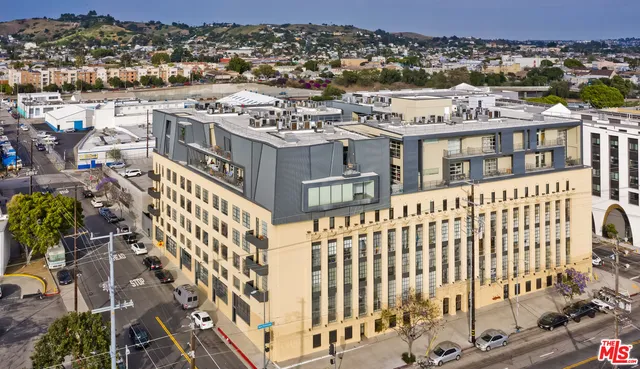 $2,800 | 200 North San Fernando Road, Unit 208, Los Angeles, CA 90031