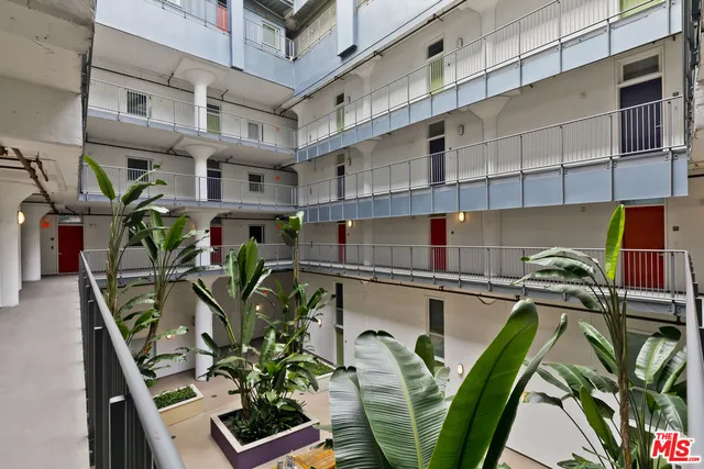 $2,800 | 200 North San Fernando Road, Unit 208, Los Angeles, CA 90031