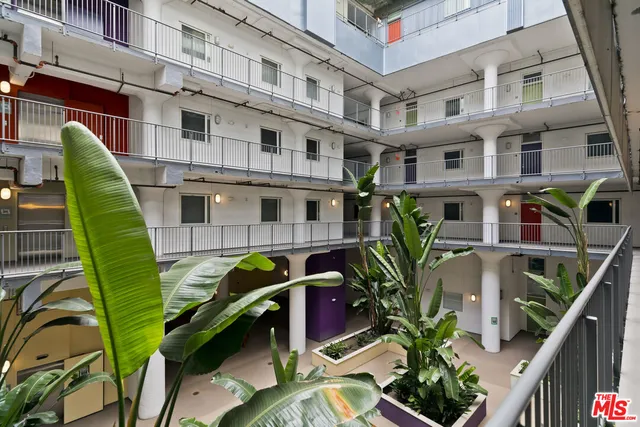 $2,800 | 200 North San Fernando Road, Unit 208, Los Angeles, CA 90031