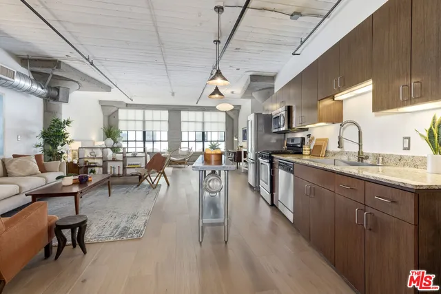 $2,800 | 200 North San Fernando Road, Unit 208, Los Angeles, CA 90031