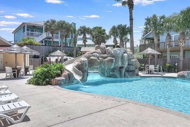 $500,000 | 1813 South 11th St Port, Unit 202, Port Aransas, TX 78373