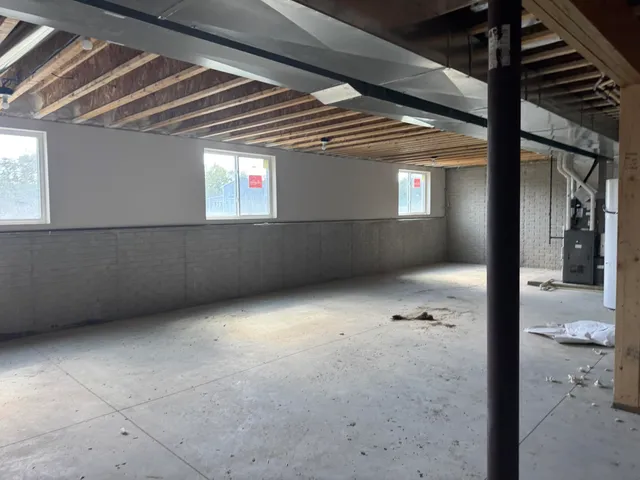 $593,916 | 1072 5th Avenue, Union Grove, WI 53182