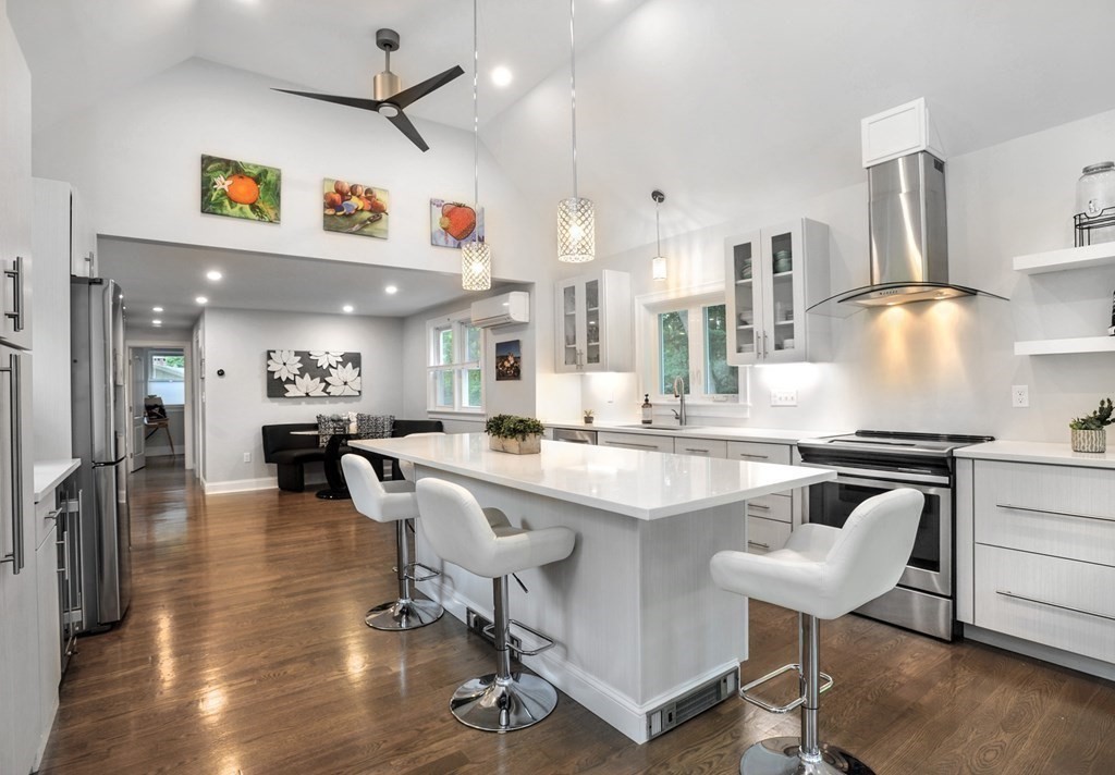 22 Bradford Road Hanover, MA 02339 - Photo 6 of 34 Gallery Image 6