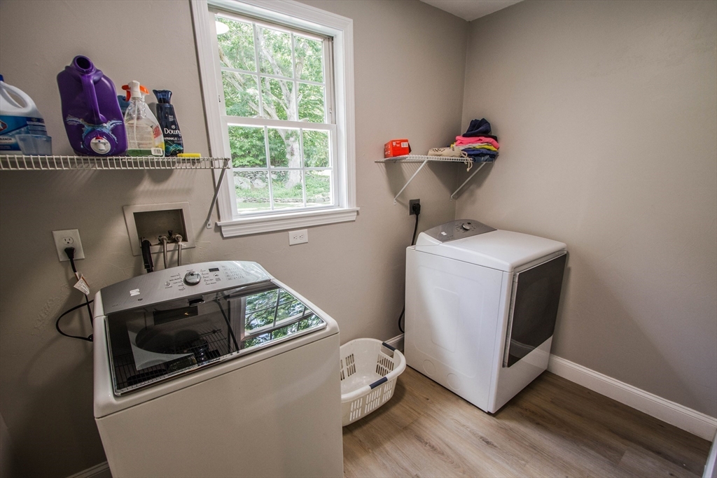 47 East Baylies Road Charlton, MA 01507 - Photo 23 of 42