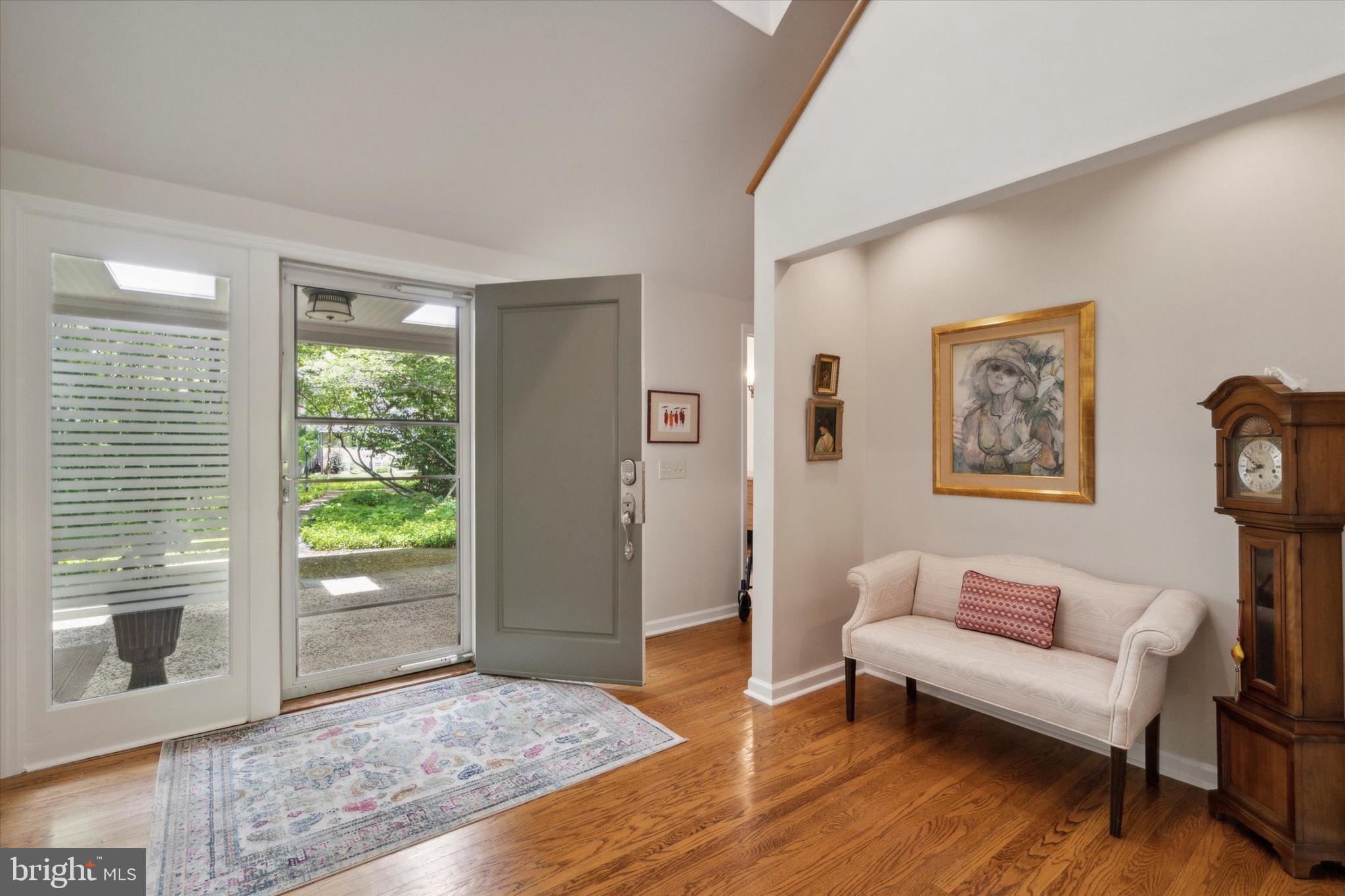 1110 Kingsley Road Rydal, PA 19046 - Photo 6 of 80 Foyer entry