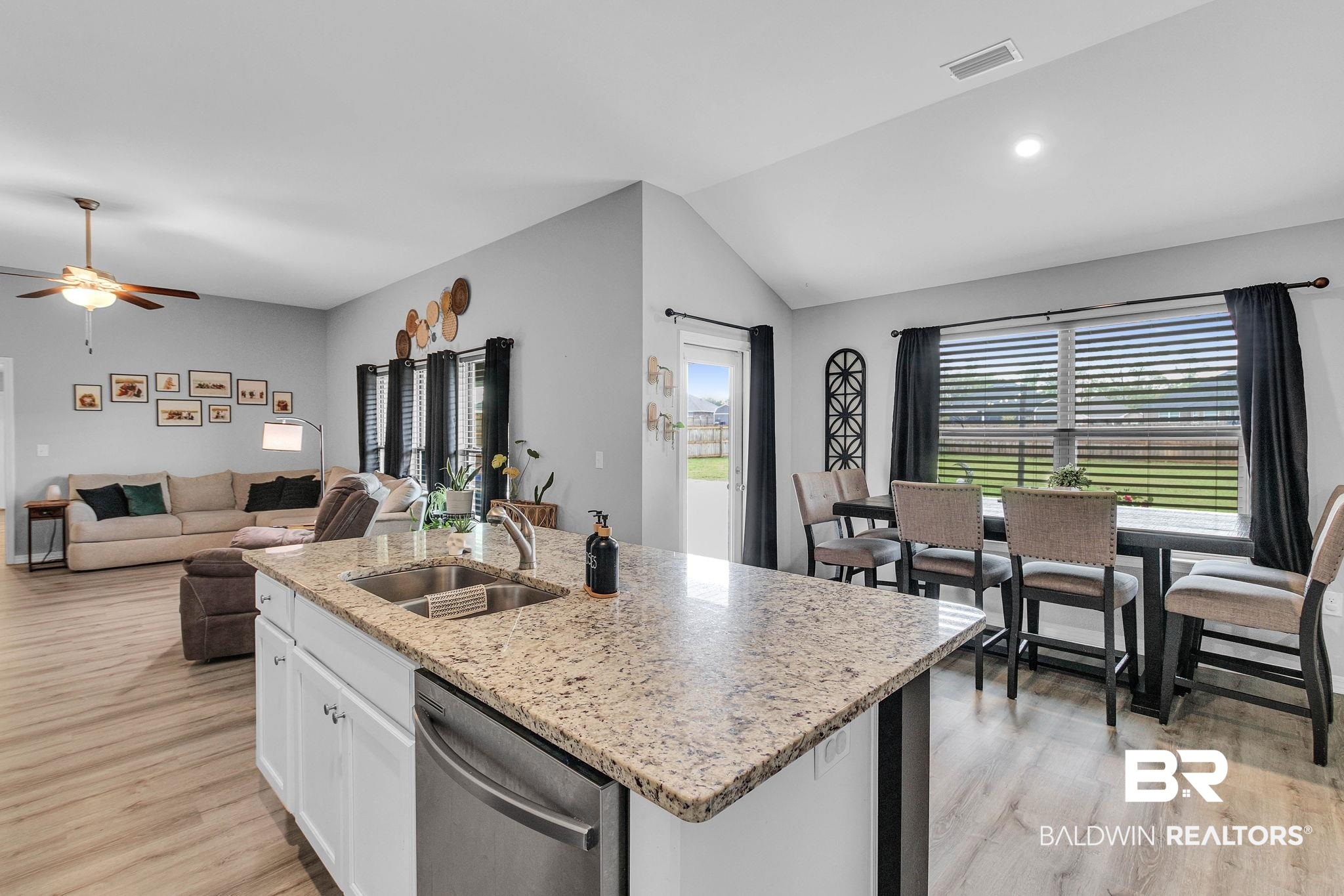 22765 Ridgewood Drive Robertsdale, AL 36567 - Photo 14 of 42