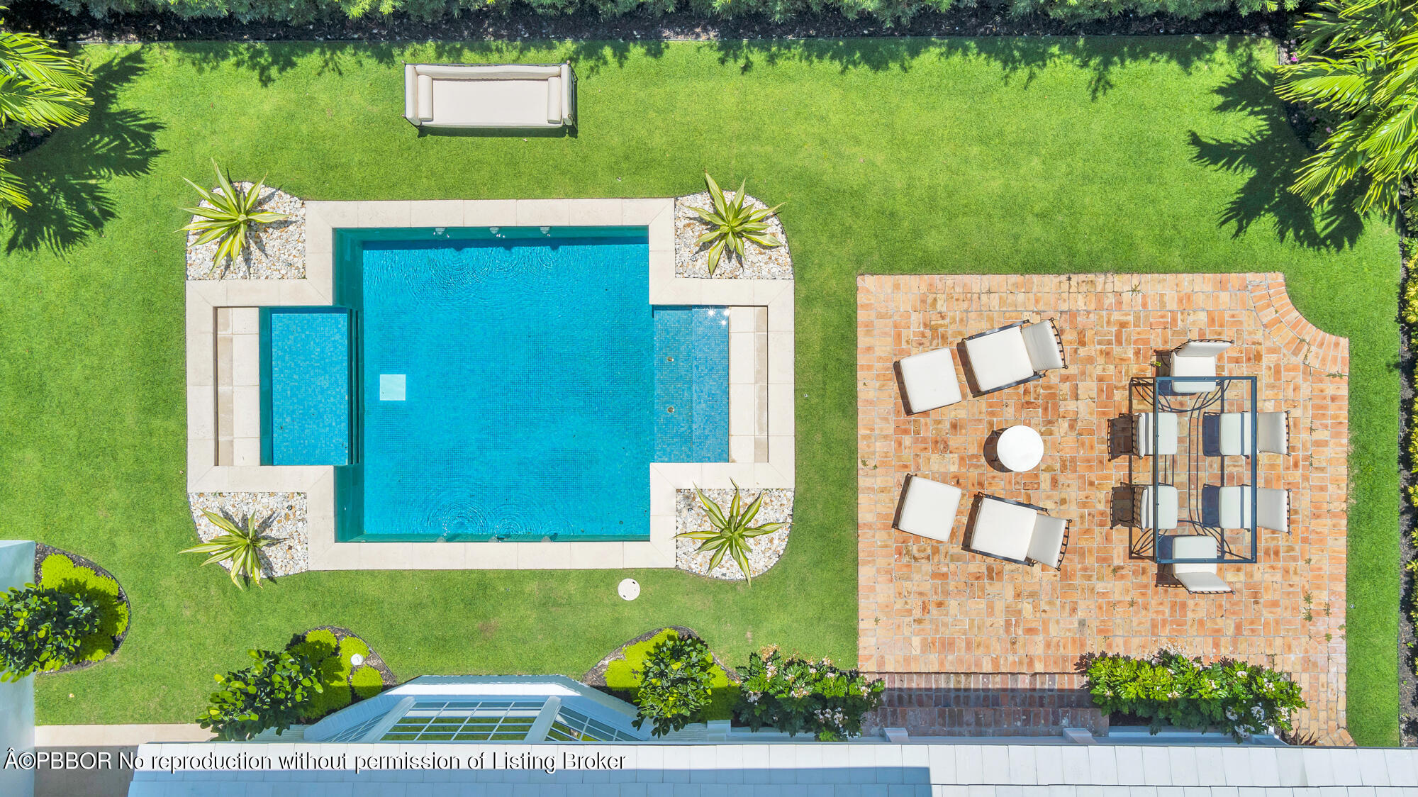 236 Pendleton Avenue Palm Beach, FL 33480 - Photo 6 of 33 an aerial view of a house having yard