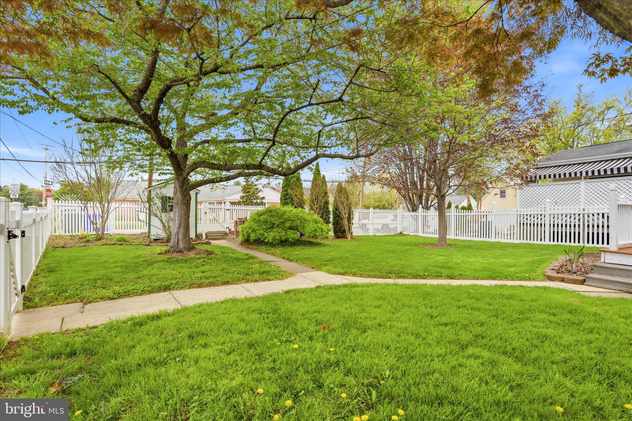 901 North Market Street Frederick, MD 21701 - Photo 22 of 42 Private Oasis