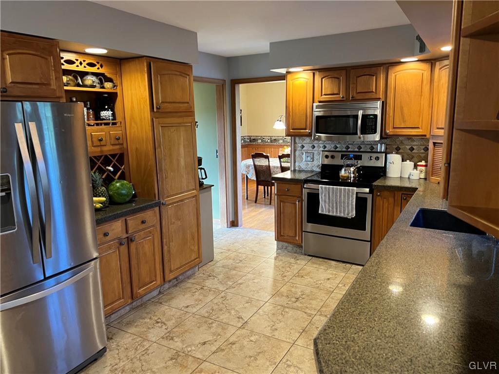 2460 Spring Street Coplay, PA 18037 - Photo 21 of 39 Gallery Image 21