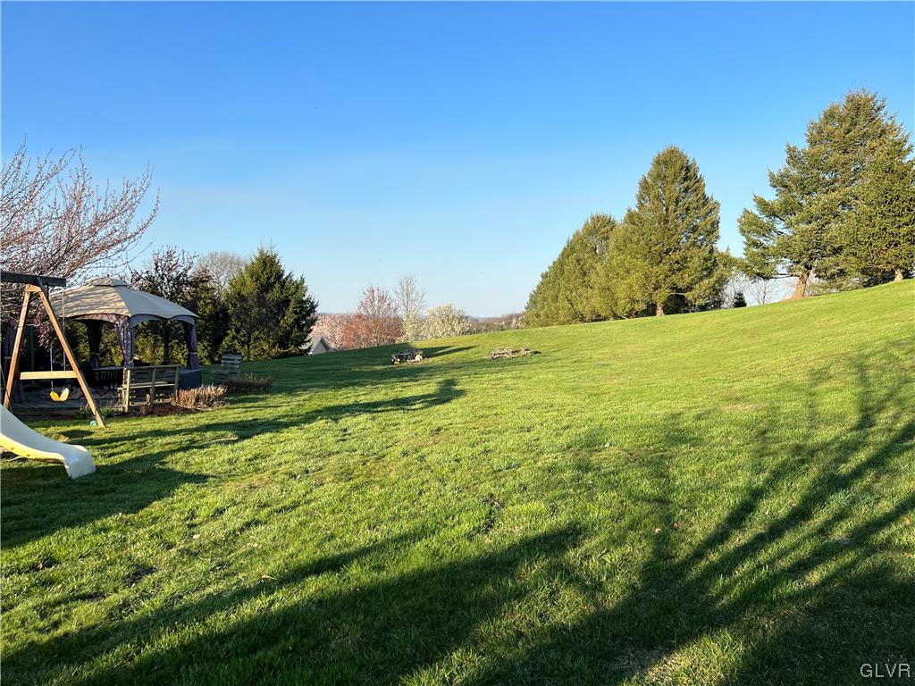 2460 Spring Street Coplay, PA 18037 - Photo 9 of 39 Gallery Image 9